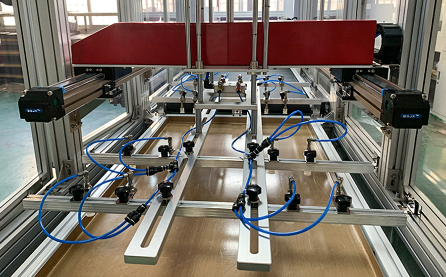 自動裁切機